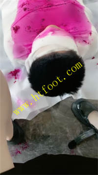 q1u3m54f0gb.jpg
