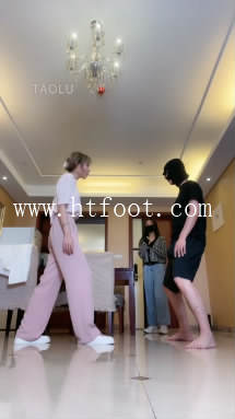 swots45bonw.jpg