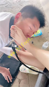 jaqvlewqq1r.jpg