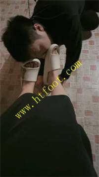 hkiof1dolyh.jpg