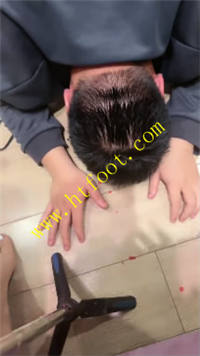 2thxzxtg5g0.jpg