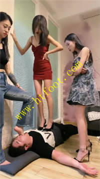 05qusqboyg2.jpg