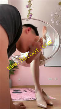 frqebh4z4p4.jpg