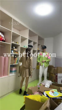 k01jw5bapnt.jpg
