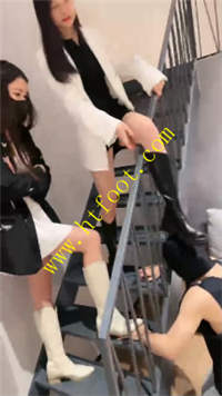 pkqrsvj23g5.jpg