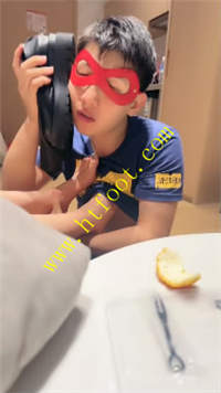 zke00yt3x0d.jpg