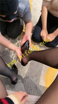 1uti5q2ivt4.jpg