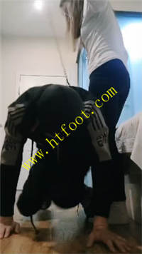 bslzs01qab4.jpg