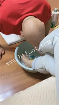 iuwn21yez22.jpg