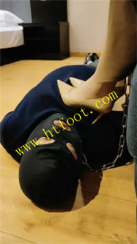 uy0b1cdnwjv.jpg