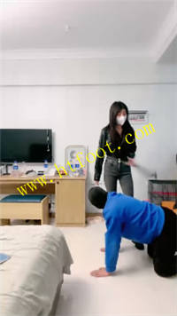 s0o0t3txpzy.jpg