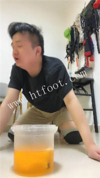 xxfatqlq4sq.jpg