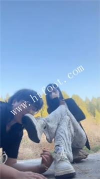 ekxvhno303i.jpg
