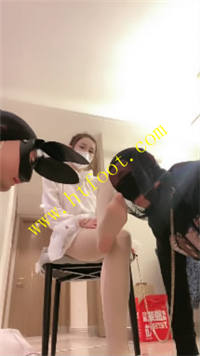 rzvn32qndml.jpg