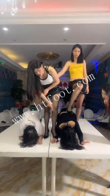 cd5hot2jsak.jpg