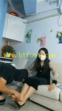 e4srs3c12ti.jpg