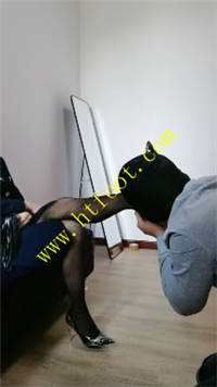hzh50lwr2ar.jpg
