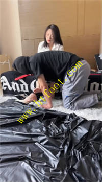 a2tjxyeyxv0.jpg