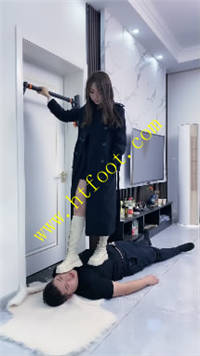 po4kh312ucu.jpg