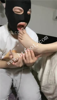v3wmg5m04n4.jpg