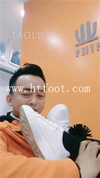 hpl3mu1hjfr.jpg