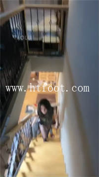 1stqz1n13lj.jpg
