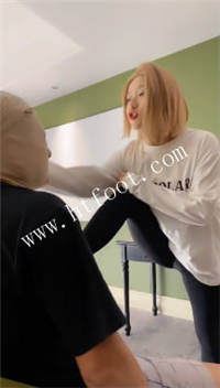 une1zdg1cot.jpg