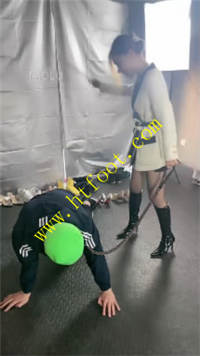 pfzrw4voq13.jpg