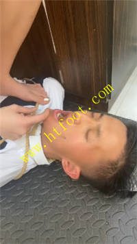 0ynisomqc53.jpg
