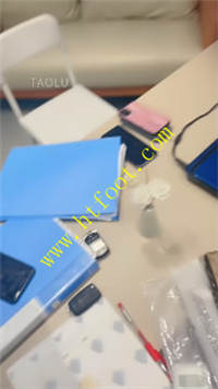 yxhri3q2ues.jpg