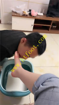 5duffnf42gh.jpg