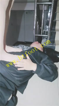 zdxfdcibw5m.jpg