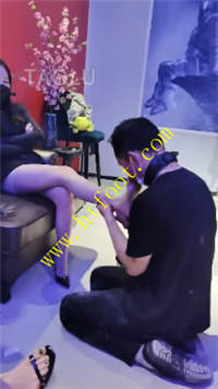 0tn140mlzjk.jpg