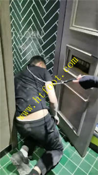 kc50bitsqnx.jpg