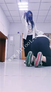 hfzf0v055na.jpg