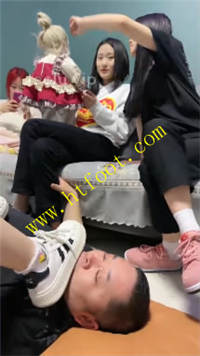 rczrgnxhcc5.jpg