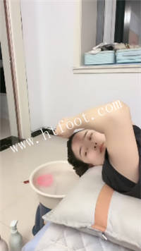 yy2dq5kbr33.jpg