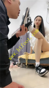 nebq55jurae.jpg