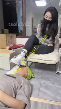 maaca1xbzz2.jpg