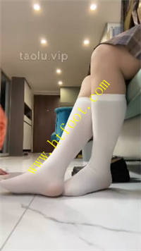 isn2qqf0hp1.jpg