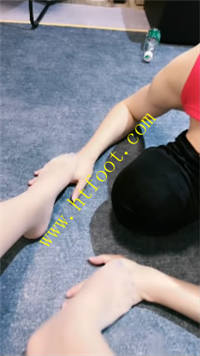 d0zbuuaishe.jpg