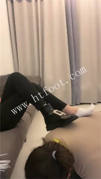 axtqymlcr32.jpg