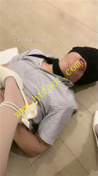 xs1ksnllcmv.jpg