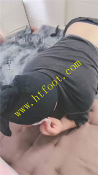 btwx1mcxb35.jpg