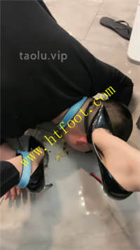 r4vw3qbu02a.jpg