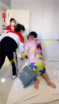 hh54sztmyfm.jpg