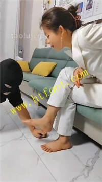 mc32w3knzqf.jpg