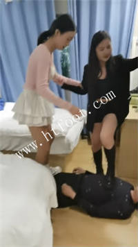 r2l3nw12fwj.jpg