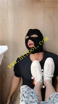 qvm51drmebb.jpg