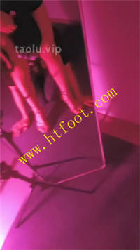 rz3gslopm5n.jpg